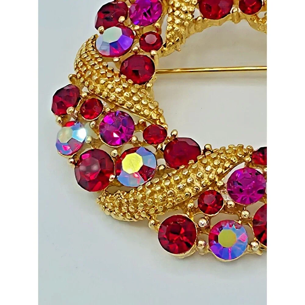 Lisner Wreath Brooch Vintage Crystal Red Aurora Borealis Retro Swirl Estate Pin